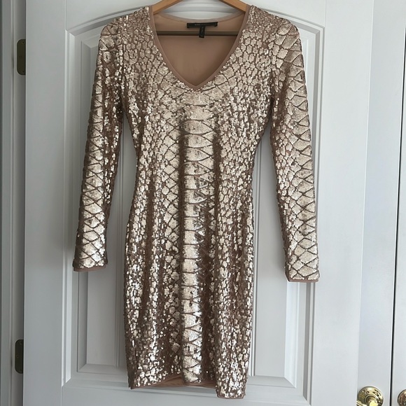 BCBG Dresses & Skirts - BCBG gold sequin Sabryna dress